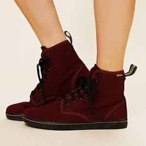 Dr. Martens (Doc Martens) Shoreditch Canvas Boots